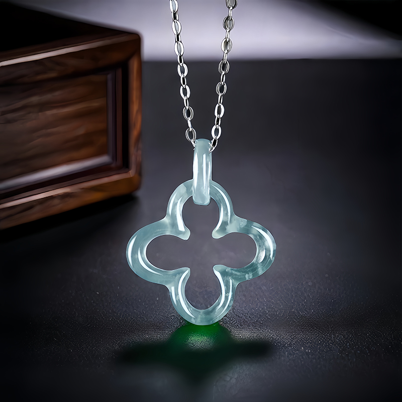 Men'S Fashion - Blauwe Myanmar Jadeiet Klavertje Vier Hanger